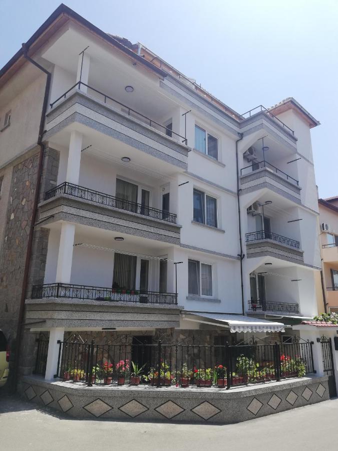 Milchevi Guesthouse Sozopol Extérieur photo